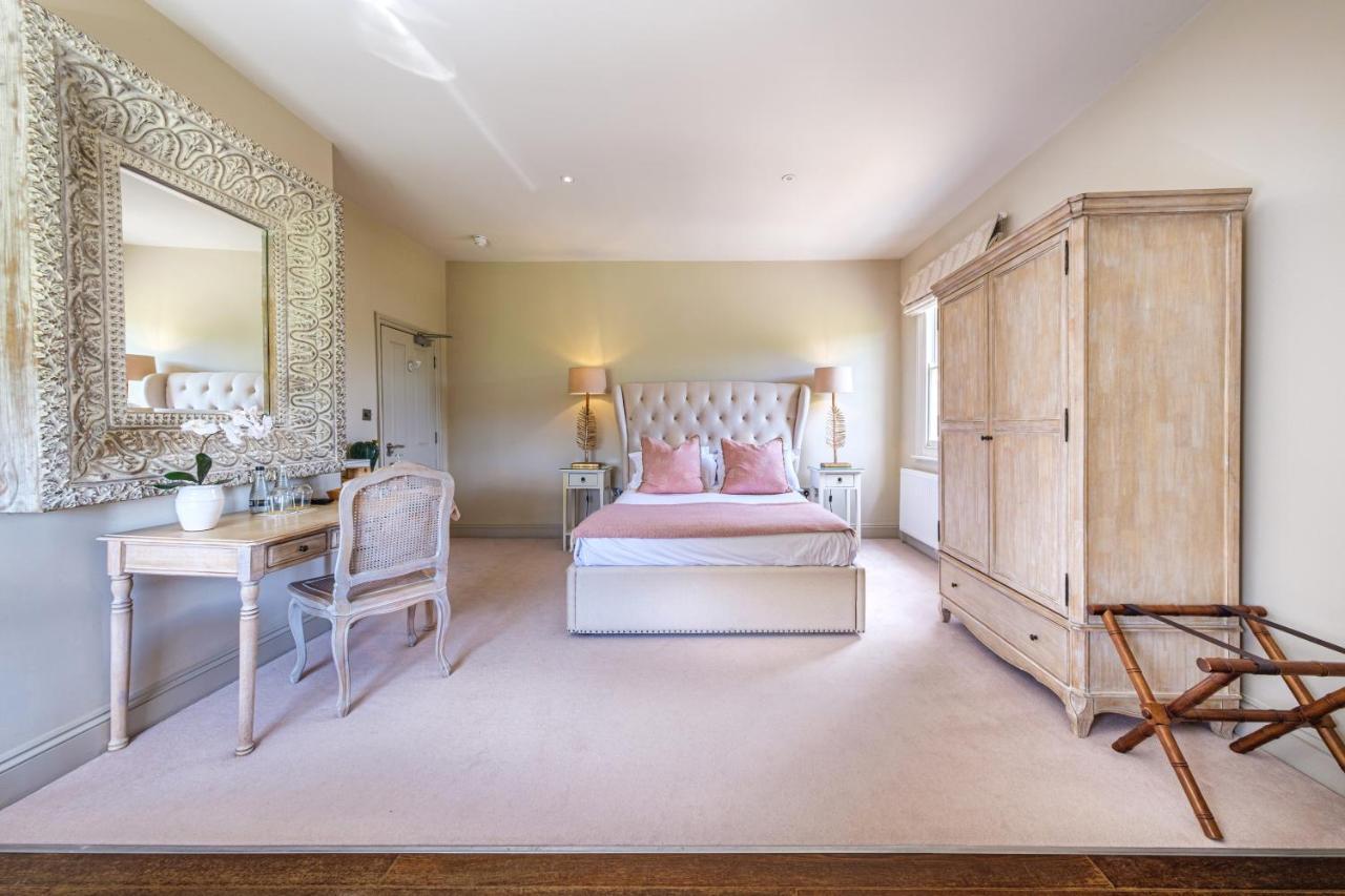 The Packhorse Inn Newmarket  Bagian luar foto