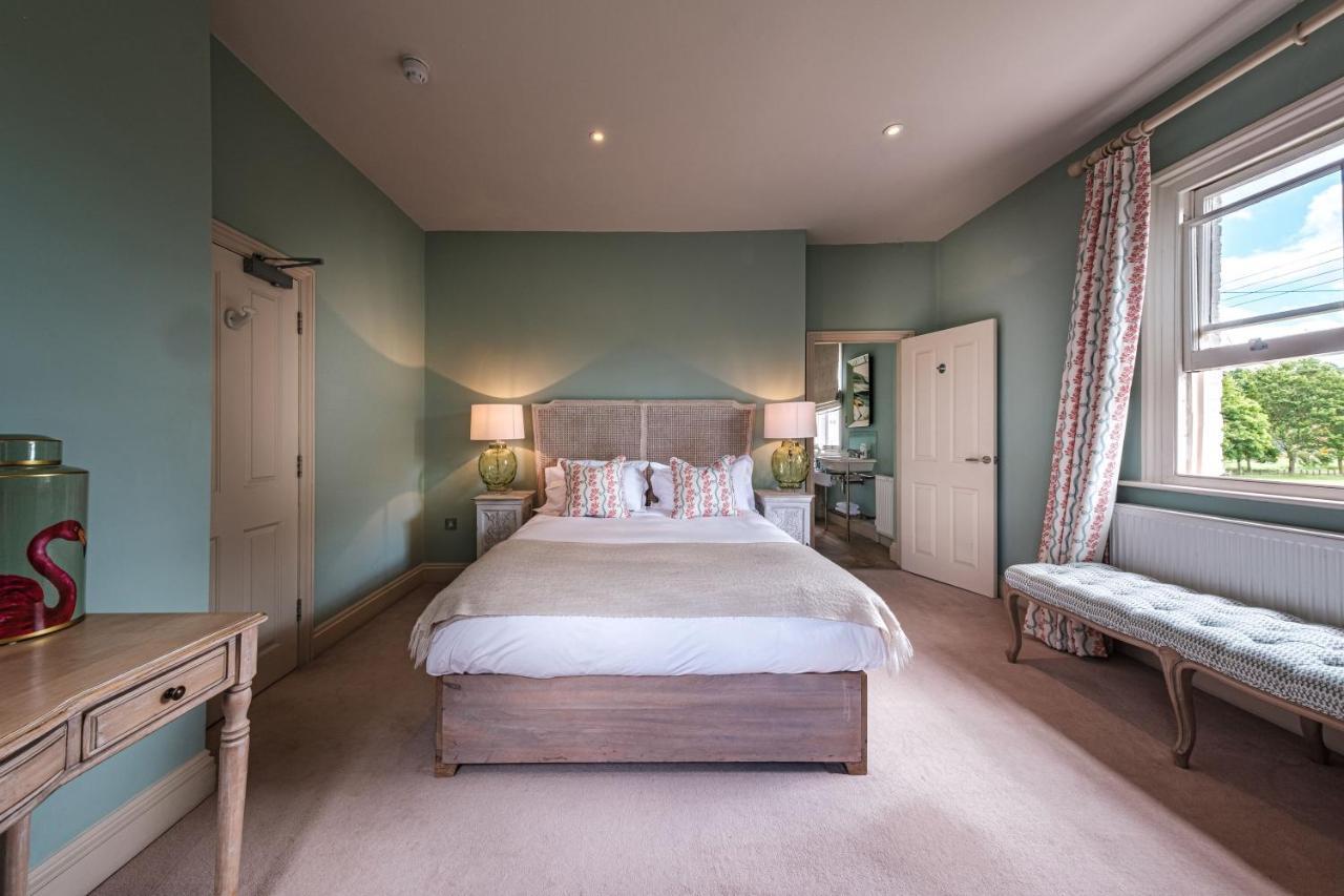 The Packhorse Inn Newmarket  Bagian luar foto