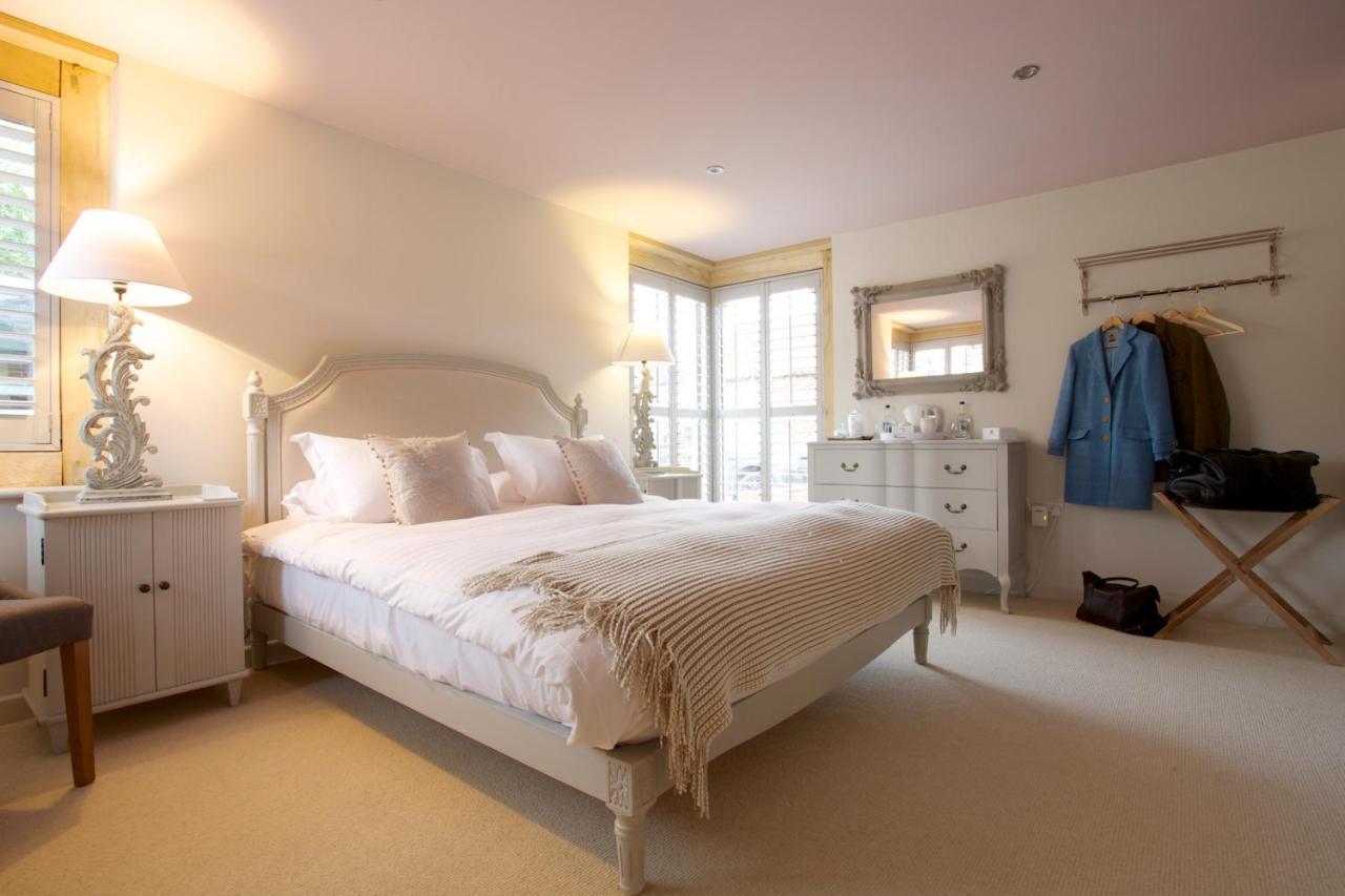 The Packhorse Inn Newmarket  Bagian luar foto