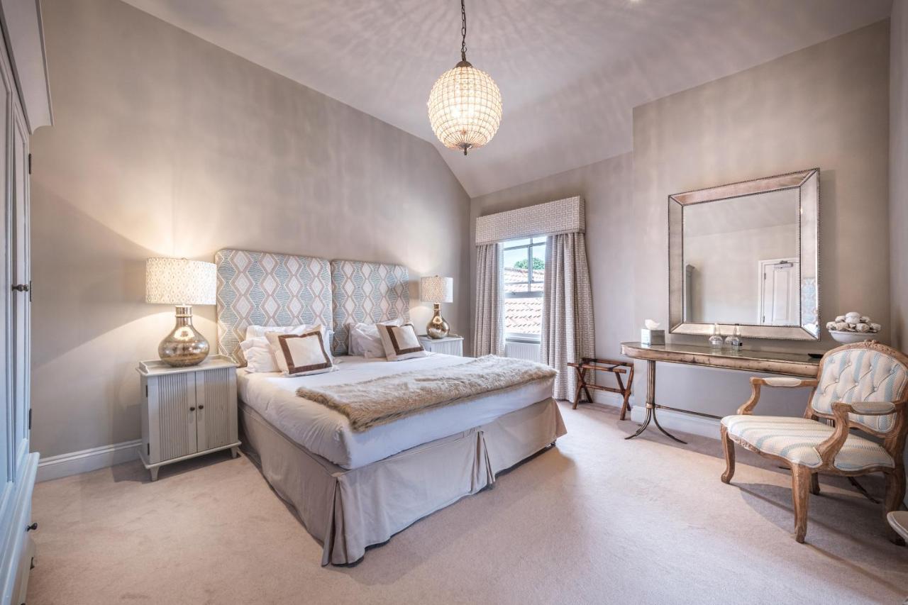 The Packhorse Inn Newmarket  Bagian luar foto